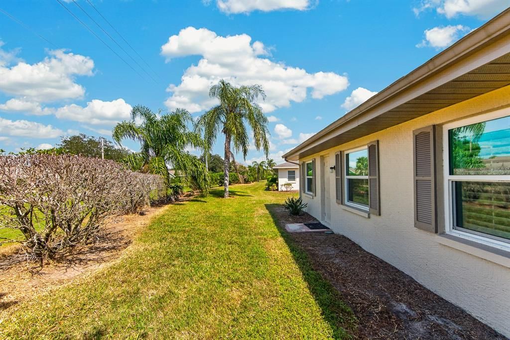 For Sale: $185,000 (2 beds, 2 baths, 1829 Square Feet)