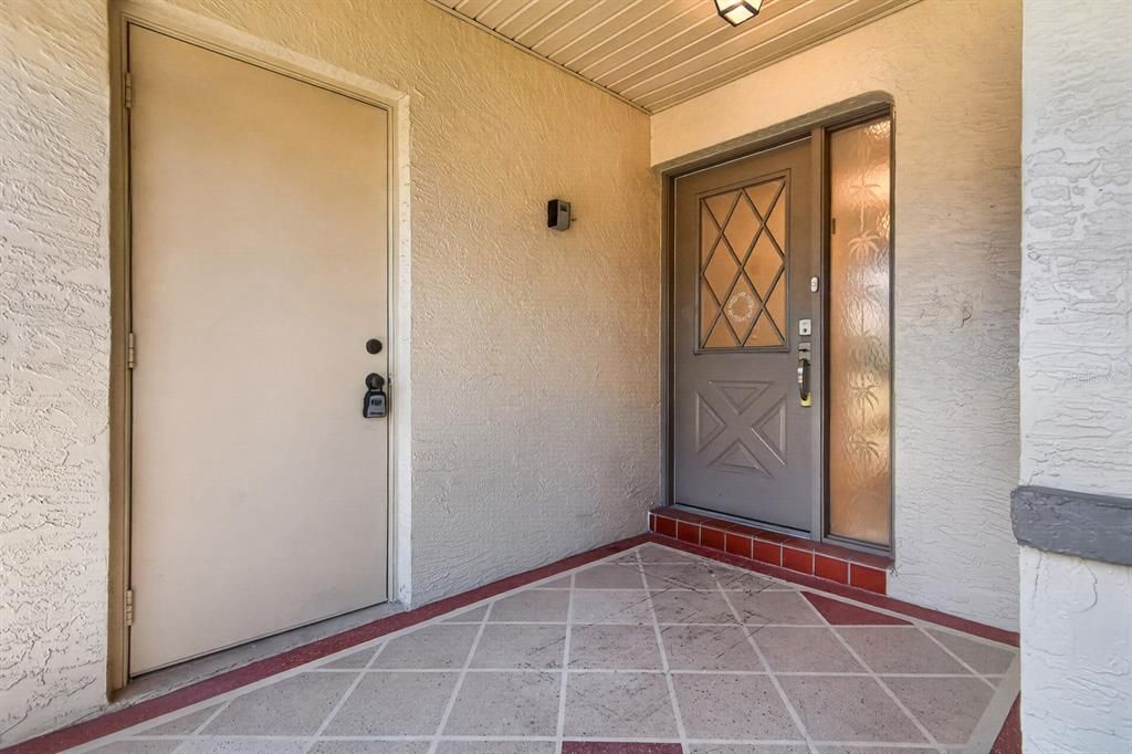 For Sale: $185,000 (2 beds, 2 baths, 1829 Square Feet)
