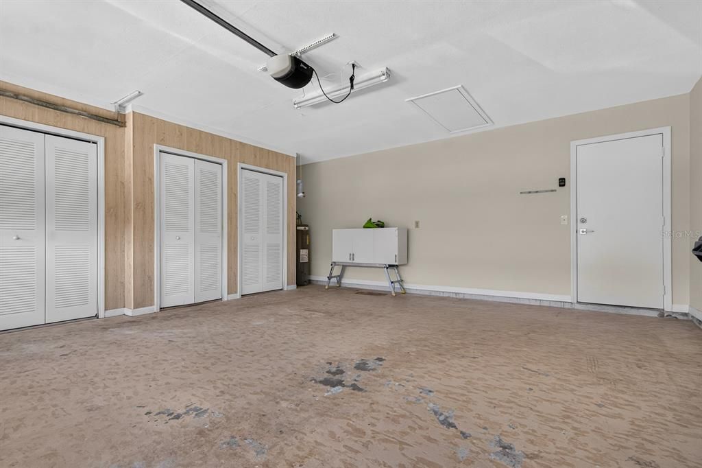 For Sale: $185,000 (2 beds, 2 baths, 1829 Square Feet)