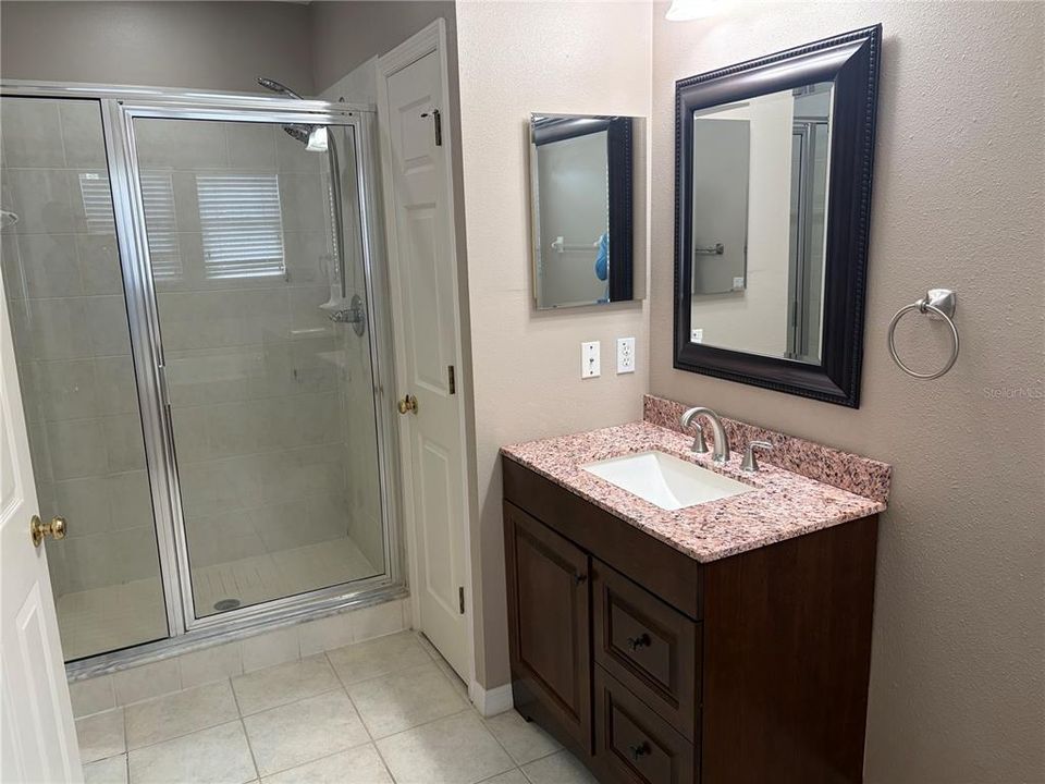 For Rent: $3,700 (3 beds, 2 baths, 2348 Square Feet)
