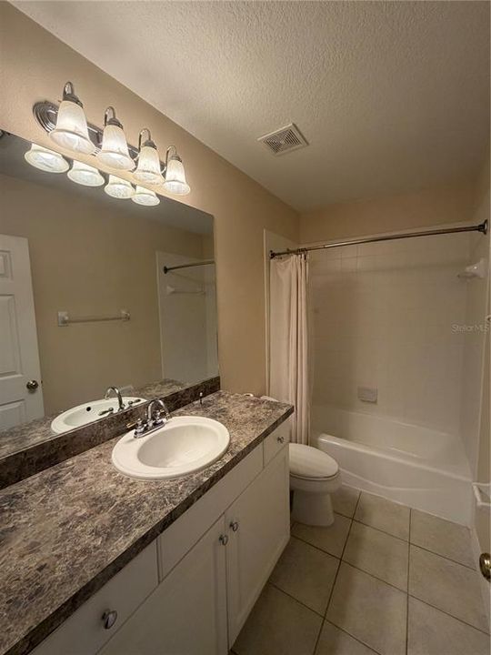For Rent: $3,700 (3 beds, 2 baths, 2348 Square Feet)