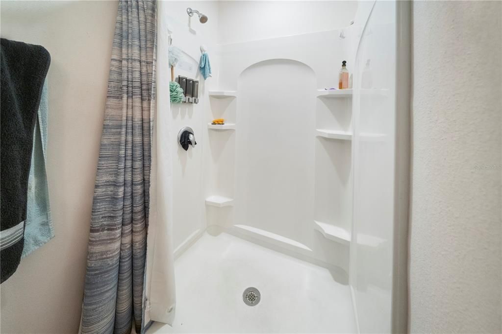 For Sale: $260,000 (4 beds, 2 baths, 1851 Square Feet)