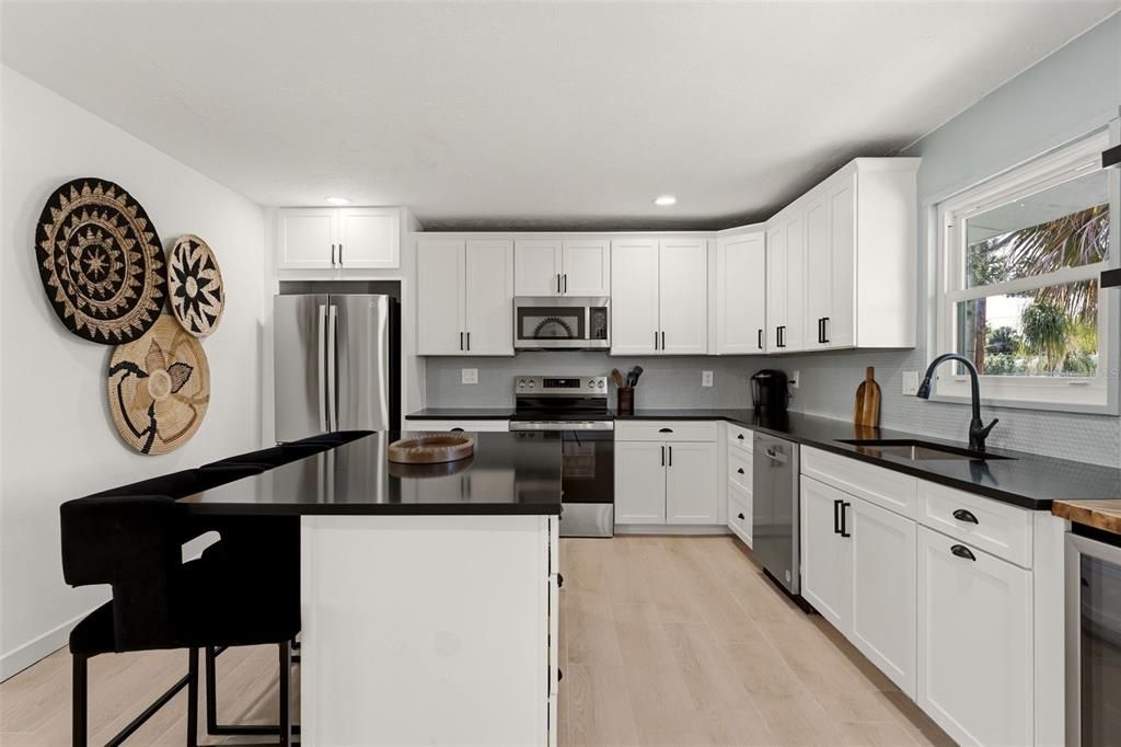 For Sale: $329,000 (3 beds, 1 baths, 1114 Square Feet)