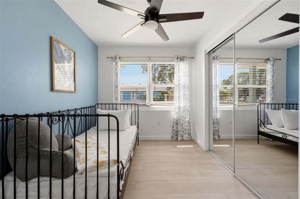 For Sale: $329,000 (3 beds, 1 baths, 1114 Square Feet)