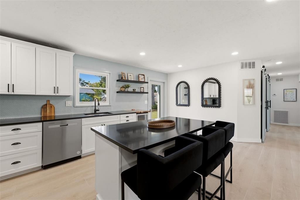 For Sale: $329,000 (3 beds, 1 baths, 1114 Square Feet)