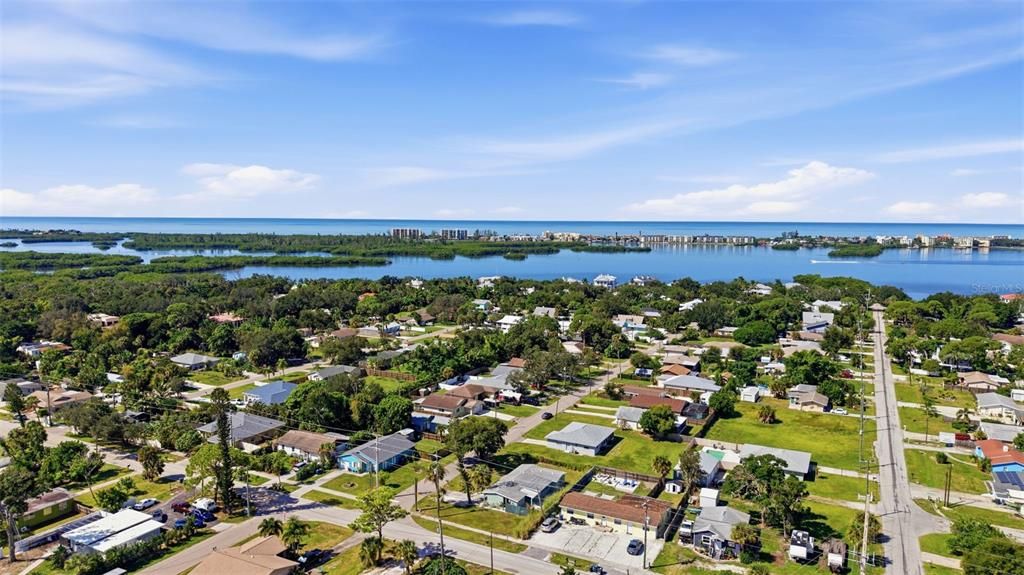 For Sale: $329,000 (3 beds, 1 baths, 1114 Square Feet)
