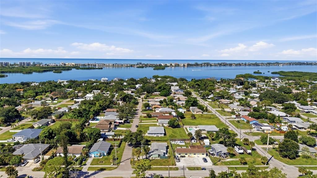 For Sale: $329,000 (3 beds, 1 baths, 1114 Square Feet)