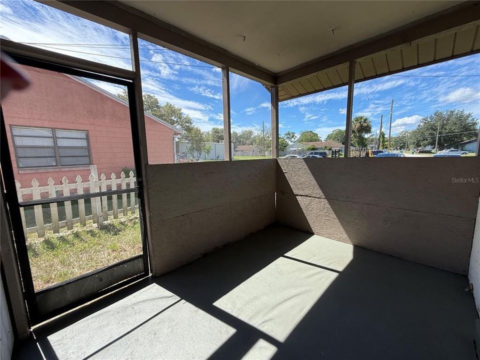 For Rent: $1,650 (2 beds, 2 baths, 836 Square Feet)