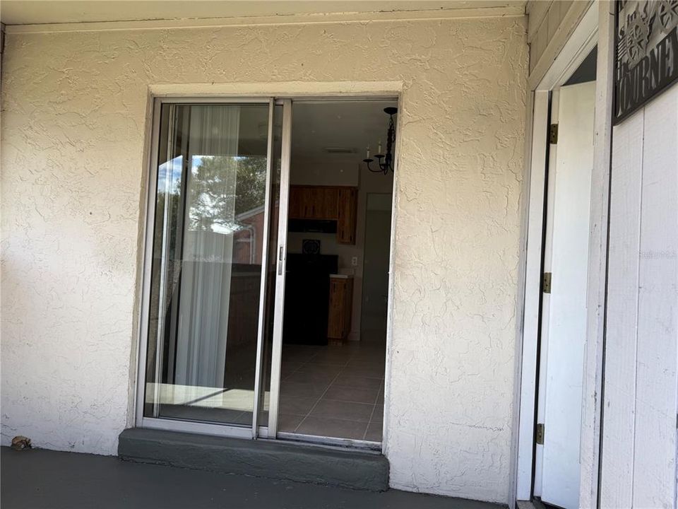 For Rent: $1,650 (2 beds, 2 baths, 836 Square Feet)
