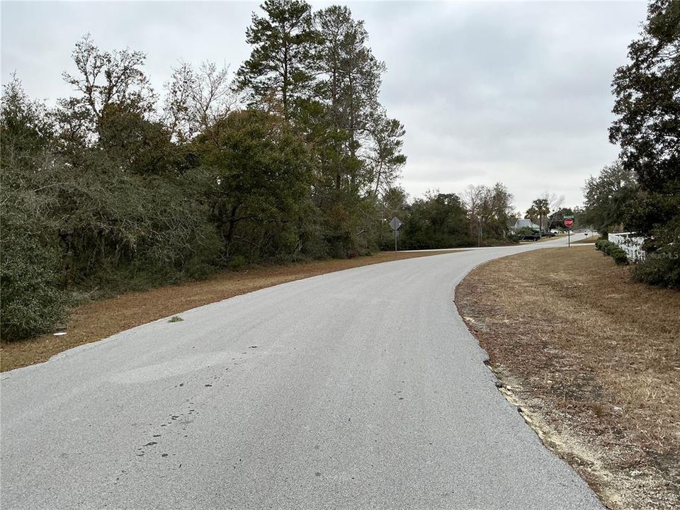 En Venta: $27,900 (0.24 acres)
