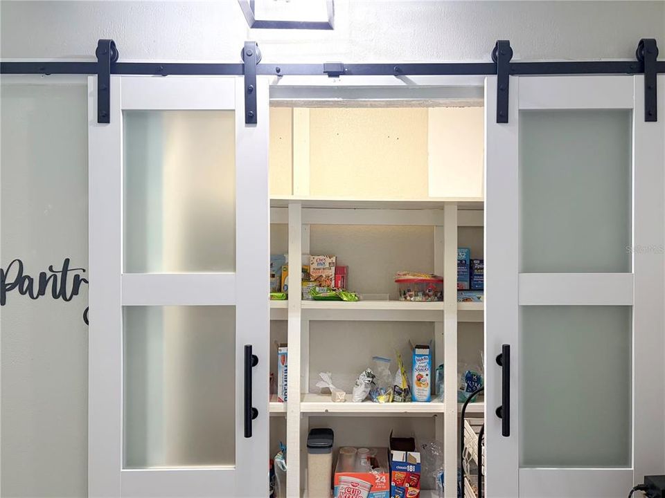 En Venta: $425,000 (3 camas, 2 baños, 1574 Pies cuadrados)