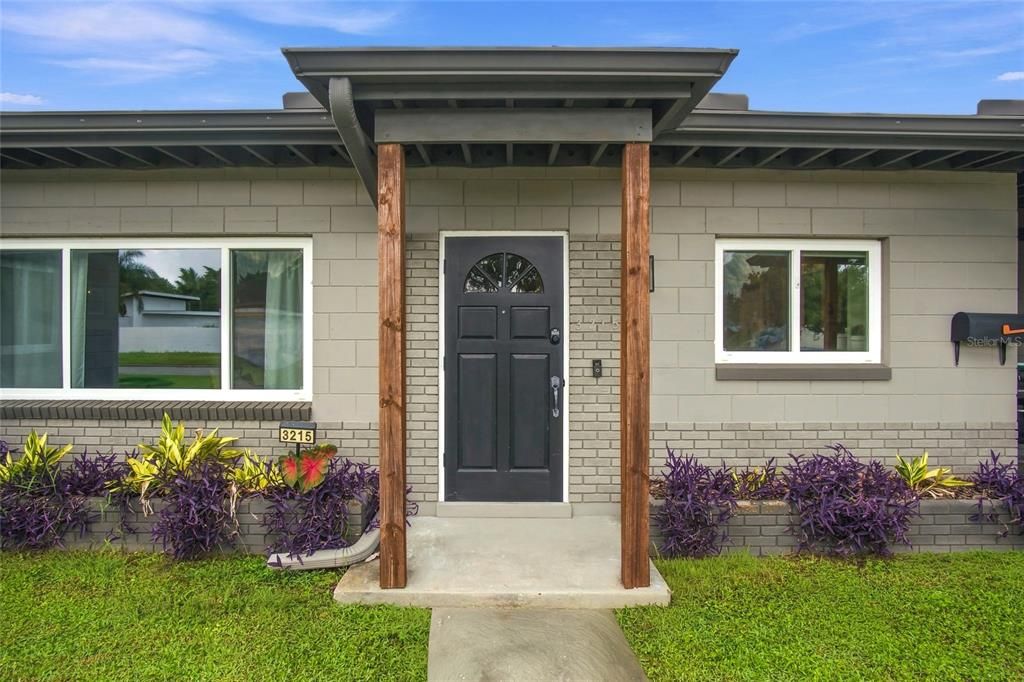 For Sale: $465,000 (3 beds, 2 baths, 1344 Square Feet)
