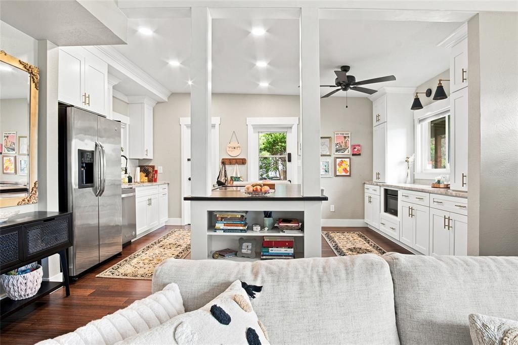 For Sale: $465,000 (3 beds, 2 baths, 1344 Square Feet)