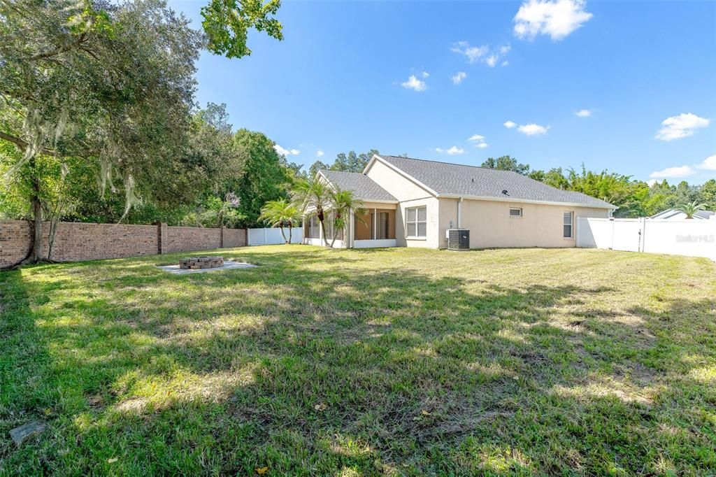 For Sale: $379,999 (4 beds, 2 baths, 1685 Square Feet)