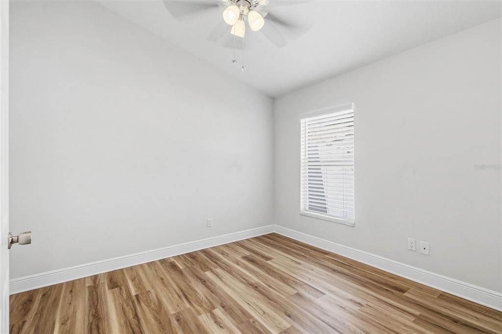For Sale: $379,999 (4 beds, 2 baths, 1685 Square Feet)