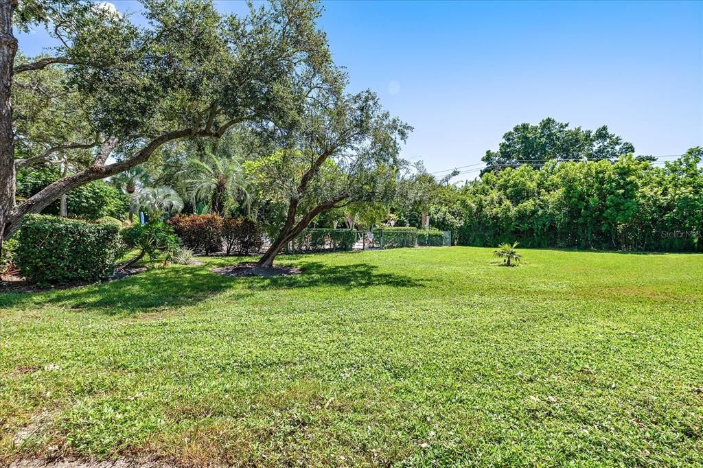 For Sale: $230,000 (2 beds, 2 baths, 1408 Square Feet)