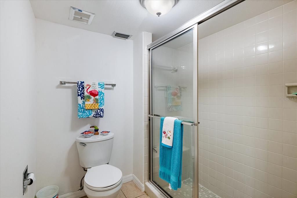 For Sale: $230,000 (2 beds, 2 baths, 1408 Square Feet)