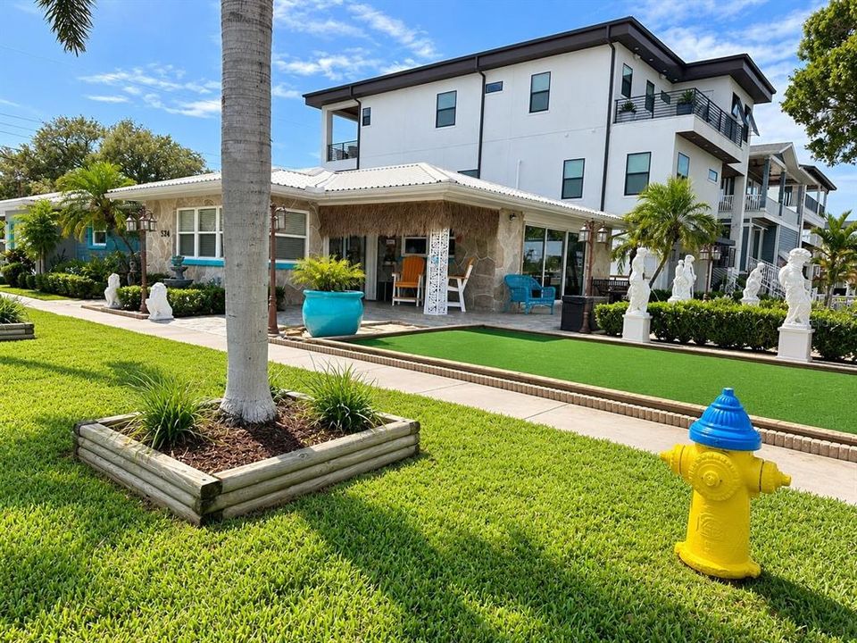 Active With Contract: $1,000,000 (2 beds, 2 baths, 1563 Square Feet)