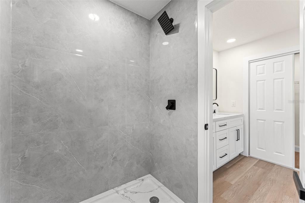 En Venta: $225,000 (3 camas, 2 baños, 1344 Pies cuadrados)