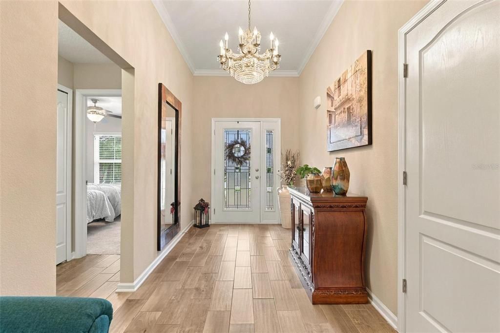En Venta: $649,000 (4 camas, 3 baños, 1919 Pies cuadrados)