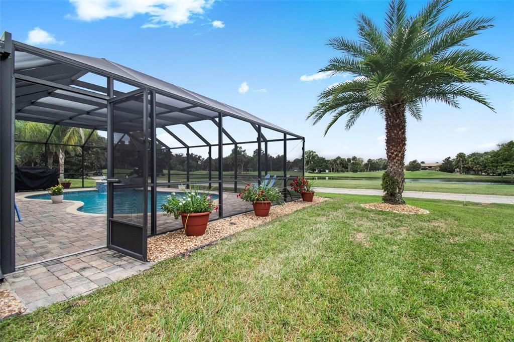 En Venta: $649,000 (4 camas, 3 baños, 1919 Pies cuadrados)