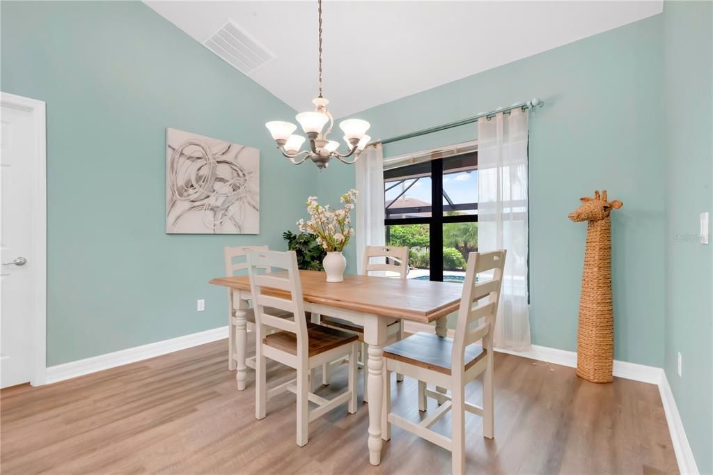 For Sale: $475,000 (3 beds, 2 baths, 1838 Square Feet)
