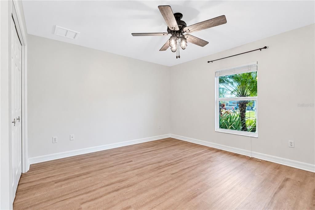 For Sale: $475,000 (3 beds, 2 baths, 1838 Square Feet)