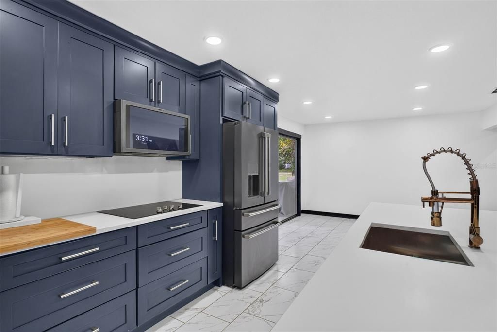 For Sale: $449,999 (5 beds, 3 baths, 2478 Square Feet)