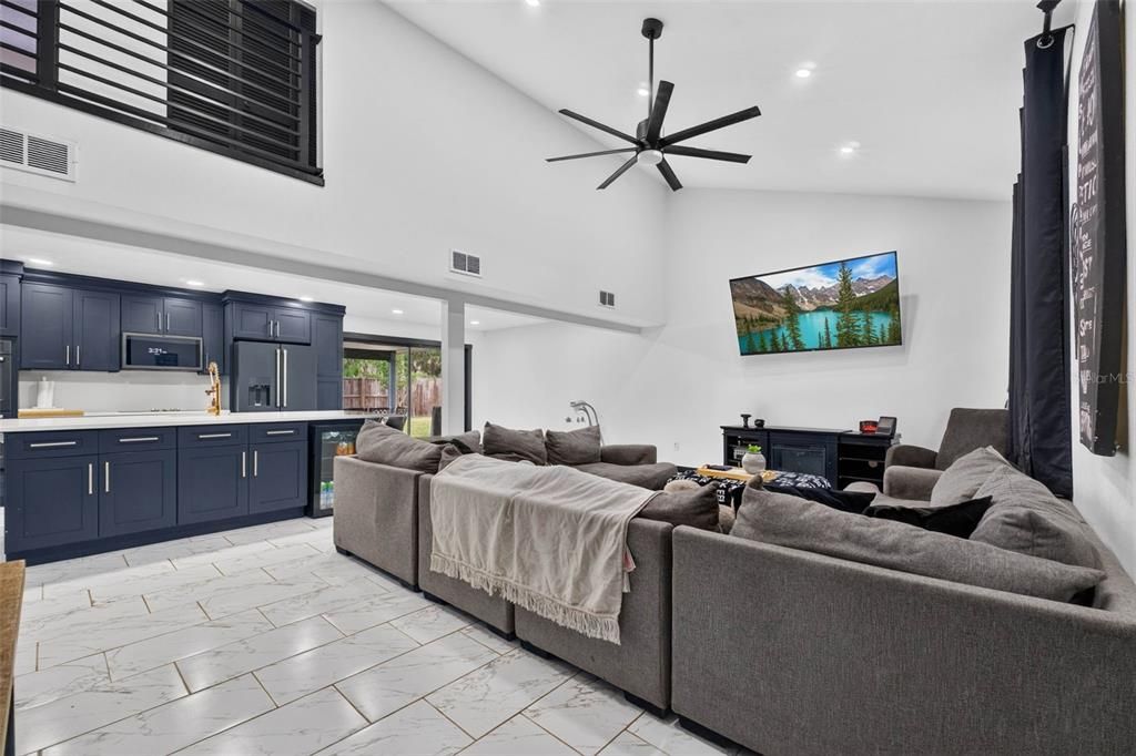 For Sale: $449,999 (5 beds, 3 baths, 2478 Square Feet)