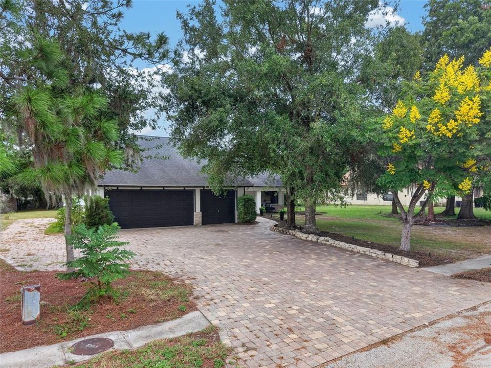 For Sale: $449,999 (5 beds, 3 baths, 2478 Square Feet)
