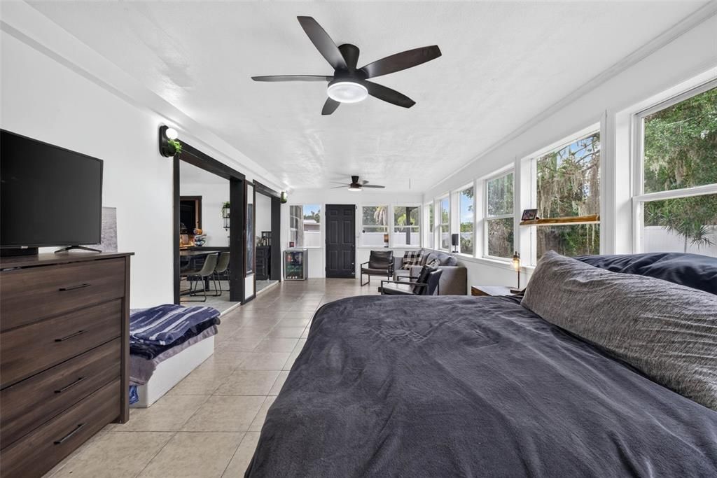 For Sale: $449,999 (5 beds, 3 baths, 2478 Square Feet)