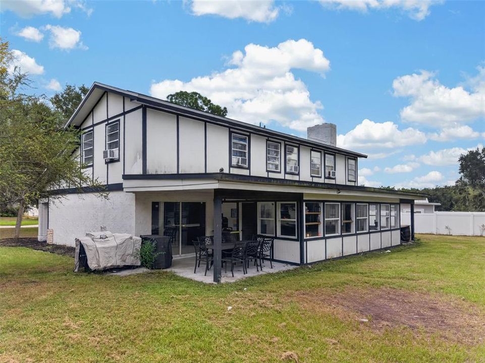 For Sale: $449,999 (5 beds, 3 baths, 2478 Square Feet)