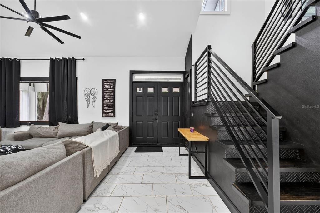 For Sale: $449,999 (5 beds, 3 baths, 2478 Square Feet)