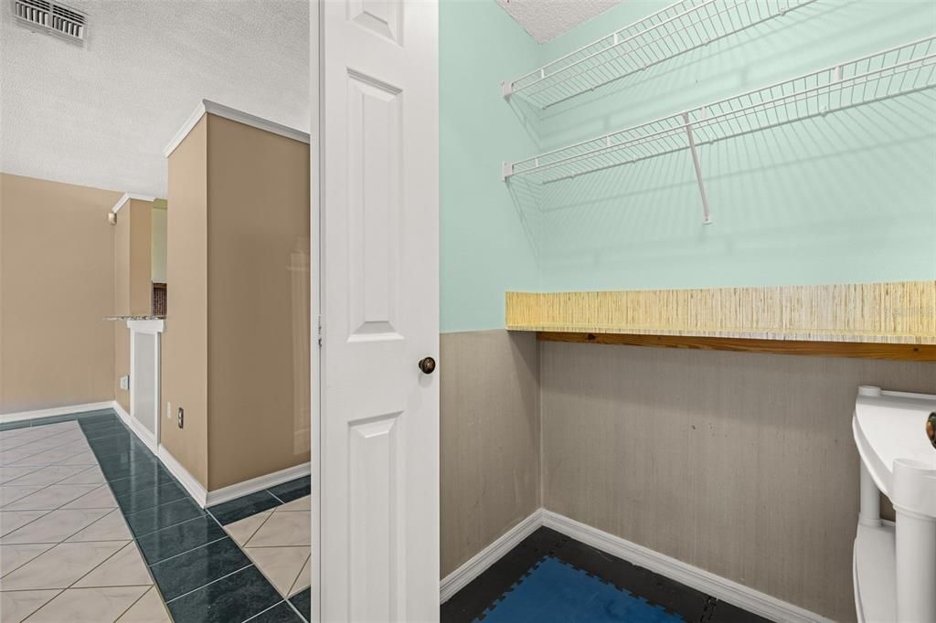 For Rent: $2,200 (3 beds, 2 baths, 1314 Square Feet)