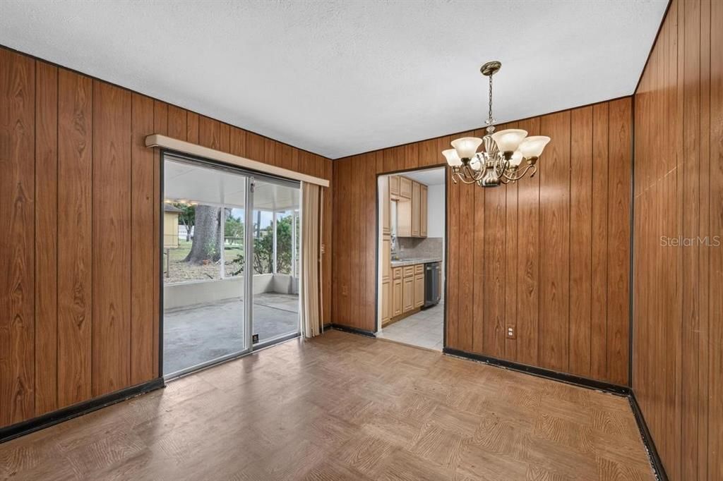 For Sale: $329,900 (3 beds, 2 baths, 1308 Square Feet)