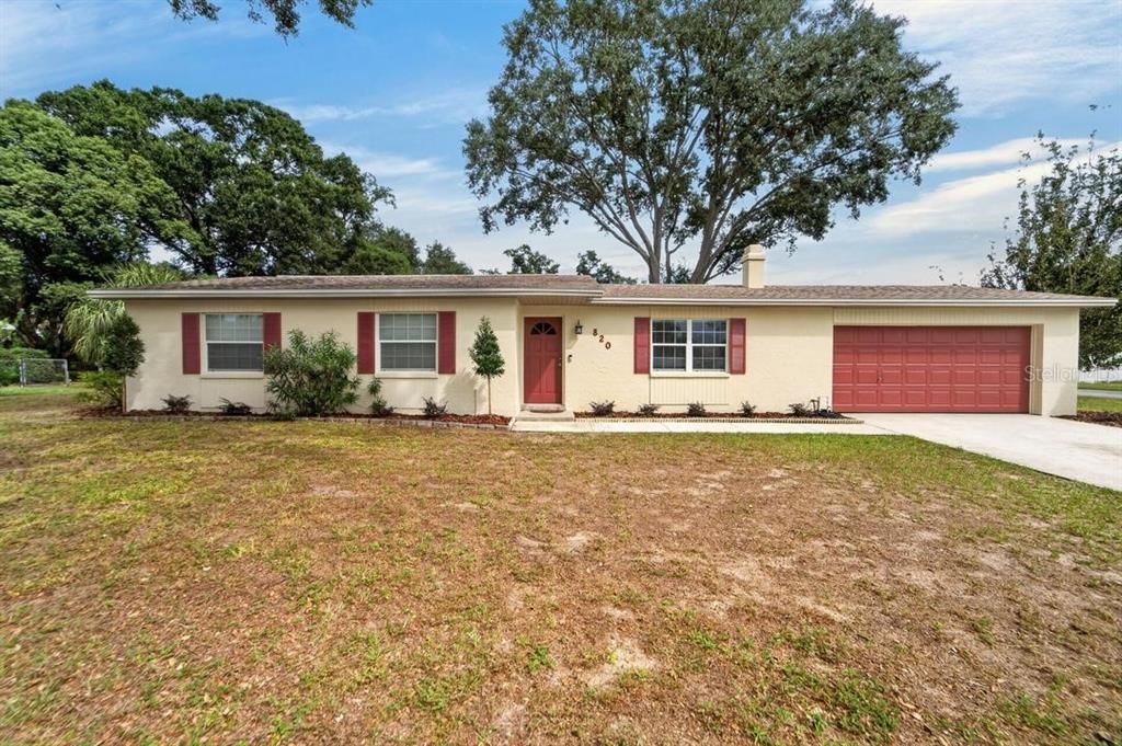 For Sale: $329,900 (3 beds, 2 baths, 1308 Square Feet)