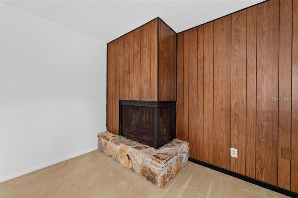 For Sale: $329,900 (3 beds, 2 baths, 1308 Square Feet)
