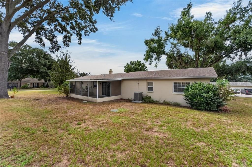 For Sale: $329,900 (3 beds, 2 baths, 1308 Square Feet)