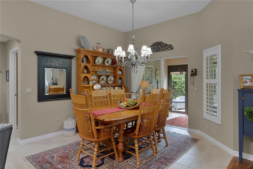 For Sale: $525,000 (3 beds, 2 baths, 1938 Square Feet)