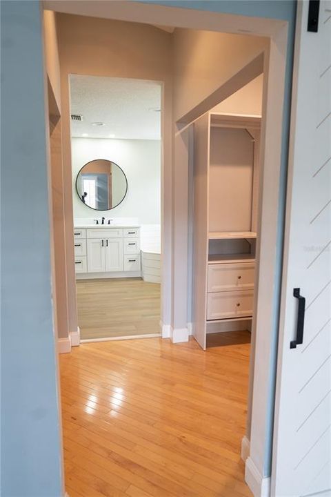 For Sale: $760,000 (4 beds, 3 baths, 2751 Square Feet)