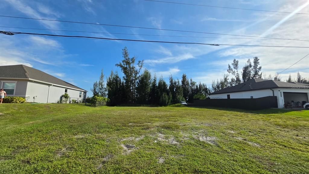 待售: $52,000 (0.23 acres)