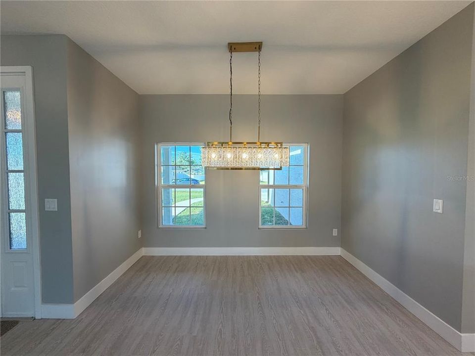 En Venta: $319,900 (3 camas, 2 baños, 1450 Pies cuadrados)