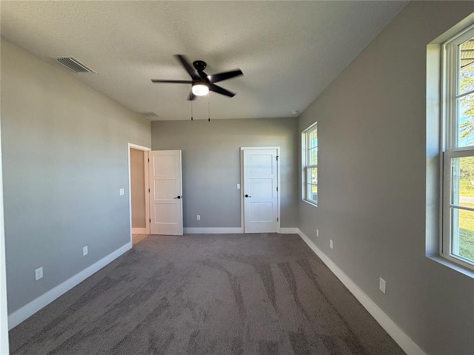 En Venta: $319,900 (3 camas, 2 baños, 1450 Pies cuadrados)