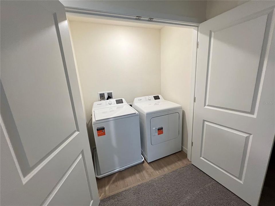 For Rent: $2,100 (3 beds, 2 baths, 1464 Square Feet)