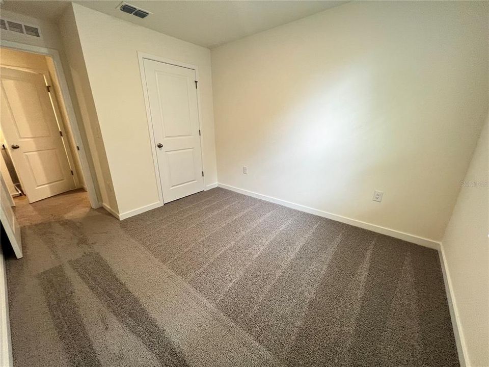 For Rent: $2,100 (3 beds, 2 baths, 1464 Square Feet)