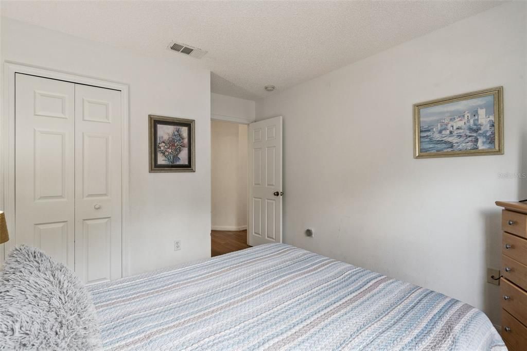 На продажу: $249,900 (3 спален, 2 ванн, 1277 Квадратных фут)