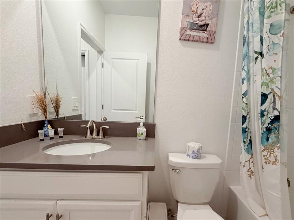 For Sale: $589,000 (6 beds, 5 baths, 3291 Square Feet)