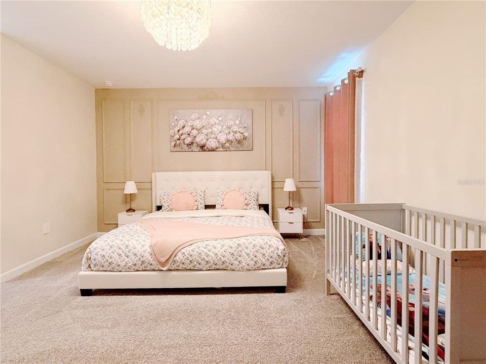For Sale: $589,000 (6 beds, 5 baths, 3291 Square Feet)