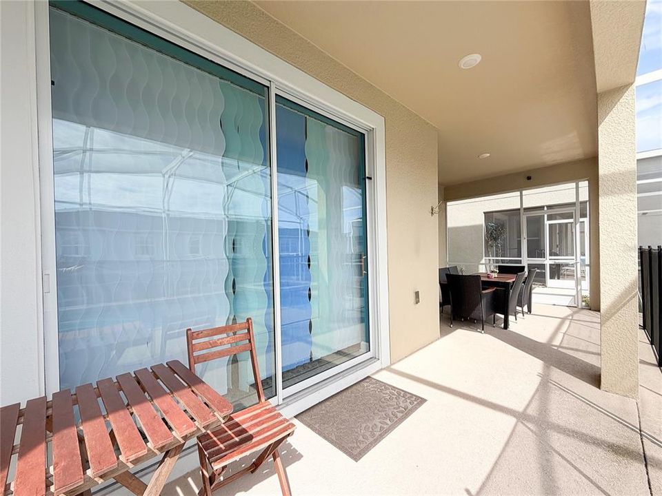 For Sale: $589,000 (6 beds, 5 baths, 3291 Square Feet)
