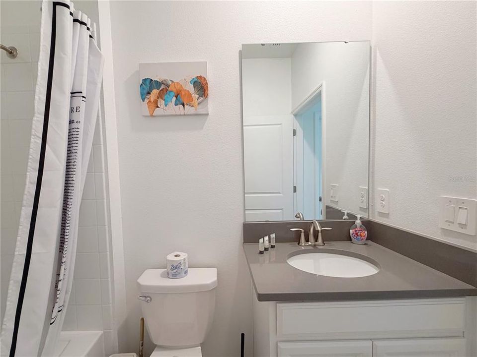 For Sale: $589,000 (6 beds, 5 baths, 3291 Square Feet)